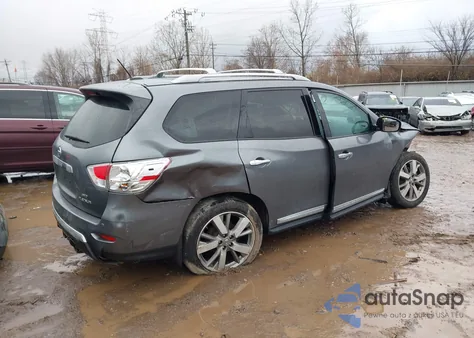 2016 Nissan Pathfinder Platinum z USA, uszkodzony, nr VIN 5N1AR2MM3GC654188